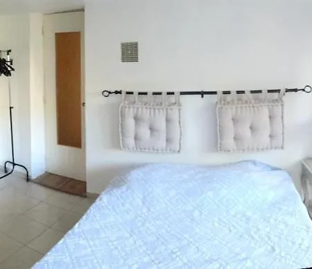 Maison de 3 chambres a Saint Raphael avec terrasse amenagee a 540 m de la plage Hébergement de vacances